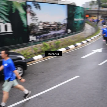 Runner Photo 7943644