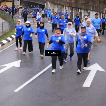 Runner Photo 7943648