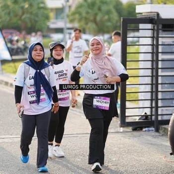 Runner Photo 7943660