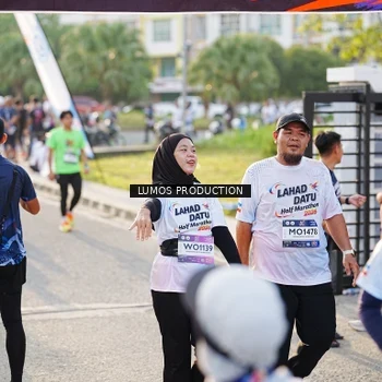 Runner Photo 7943661