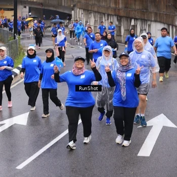 Runner Photo 7943665