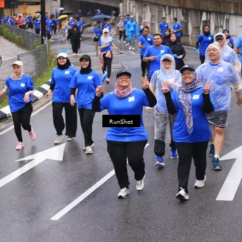 Runner Photo 7943671