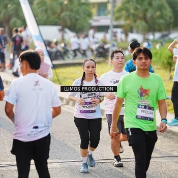Runner Photo 7943680