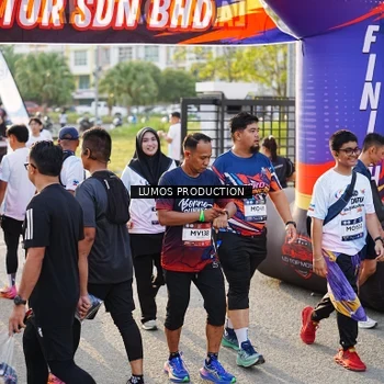 Runner Photo 7943683