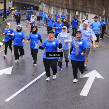 Runner Photo 7943687