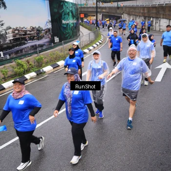 Runner Photo 7943717