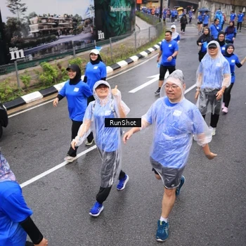 Runner Photo 7943731
