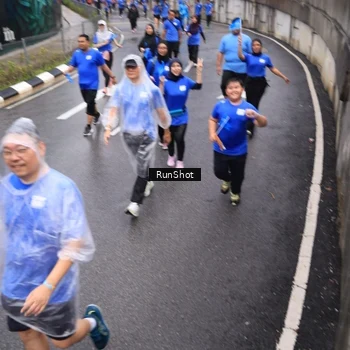 Runner Photo 7943741