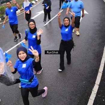 Runner Photo 7943759