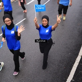 Runner Photo 7943764