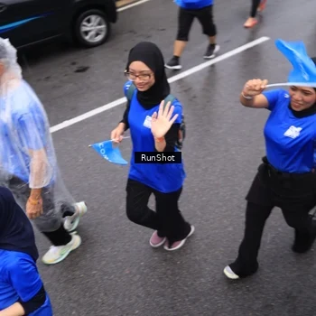 Runner Photo 7943769