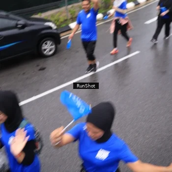 Runner Photo 7943773