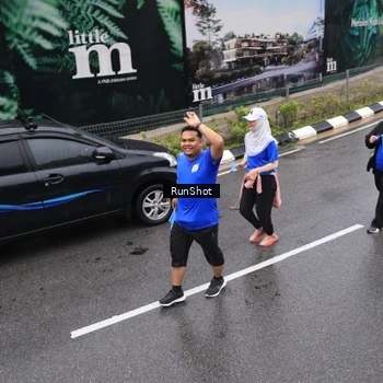 Runner Photo 7943781