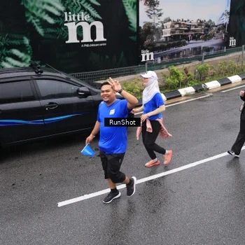 Runner Photo 7943786
