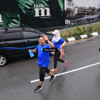 Runner Photo 7943789