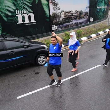 Runner Photo 7943793