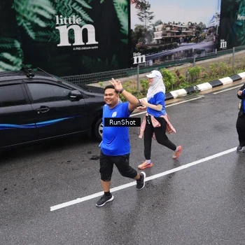 Runner Photo 7943799