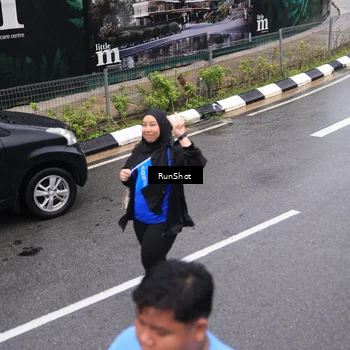 Runner Photo 7943800