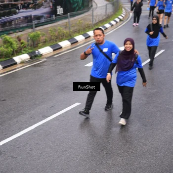 Runner Photo 7943810