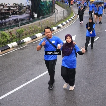 Runner Photo 7943816
