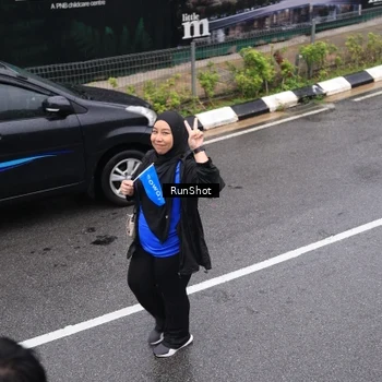 Runner Photo 7943823
