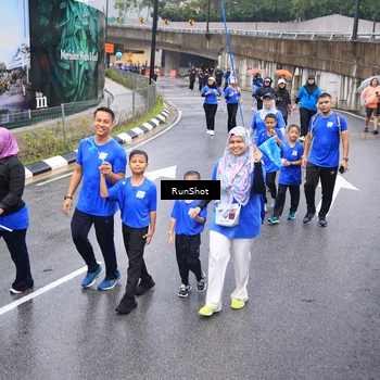 Runner Photo 7943845