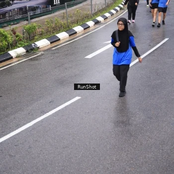 Runner Photo 7943847