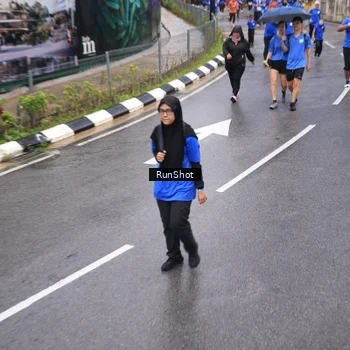 Runner Photo 7943848