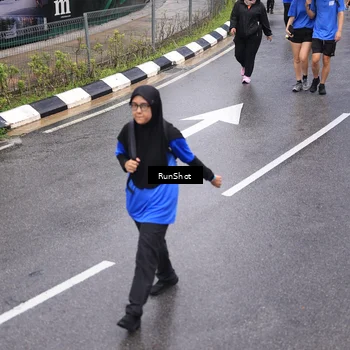 Runner Photo 7943853