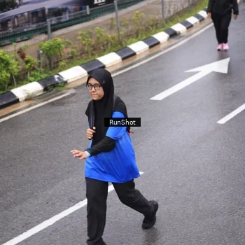 Runner Photo 7943860