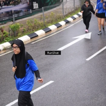 Runner Photo 7943861