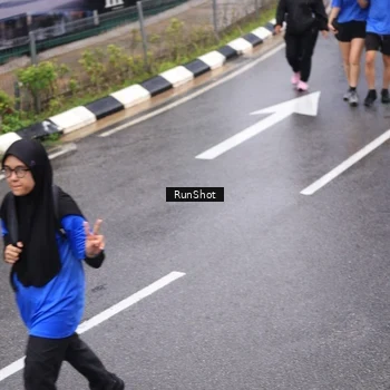 Runner Photo 7943864