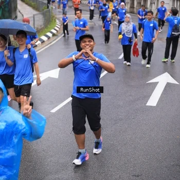 Runner Photo 7943889