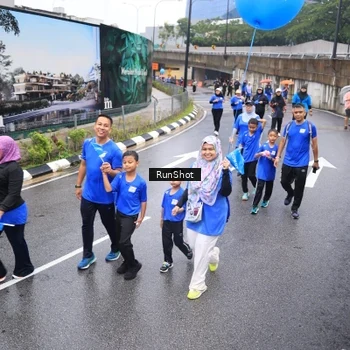Runner Photo 7943906