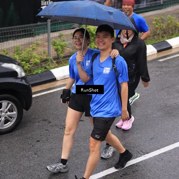 Runner Photo 7943918