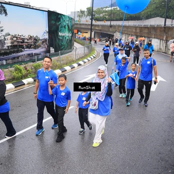 Runner Photo 7943921
