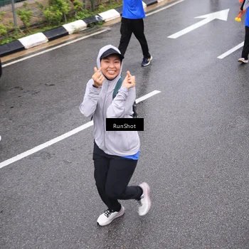 Runner Photo 7943938