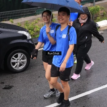 Runner Photo 7943940