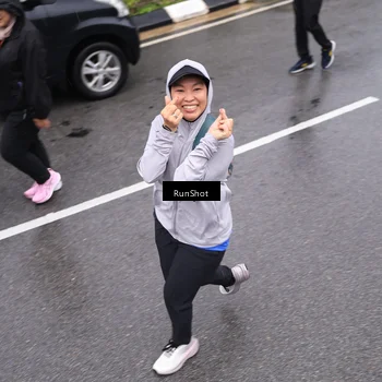 Runner Photo 7943941