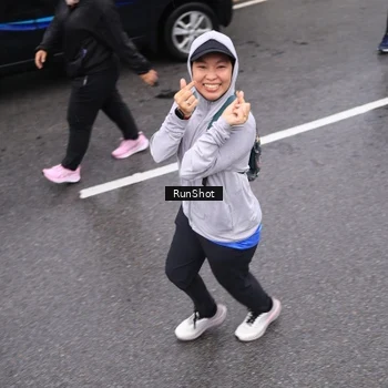 Runner Photo 7943944