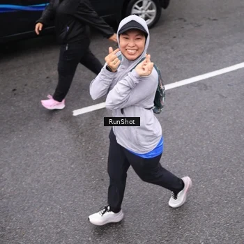 Runner Photo 7943945