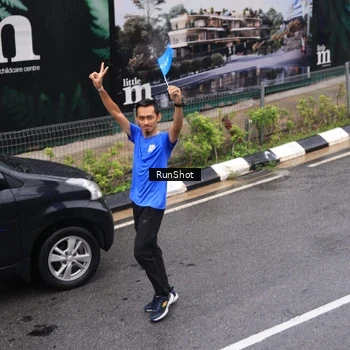Runner Photo 7943957