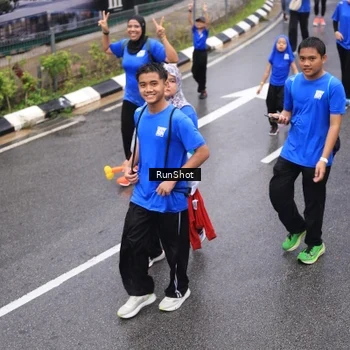Runner Photo 7943973