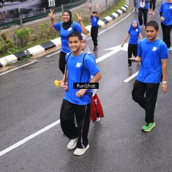 Runner Photo 7943974