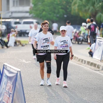 Runner Photo 7943979