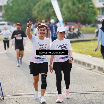 Runner Photo 7943980