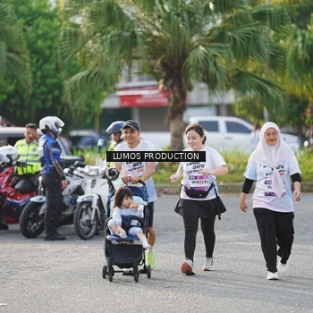 Runner Photo 7943987