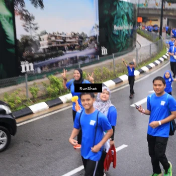 Runner Photo 7943990