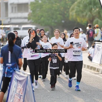Runner Photo 7944000