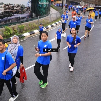Runner Photo 7944005